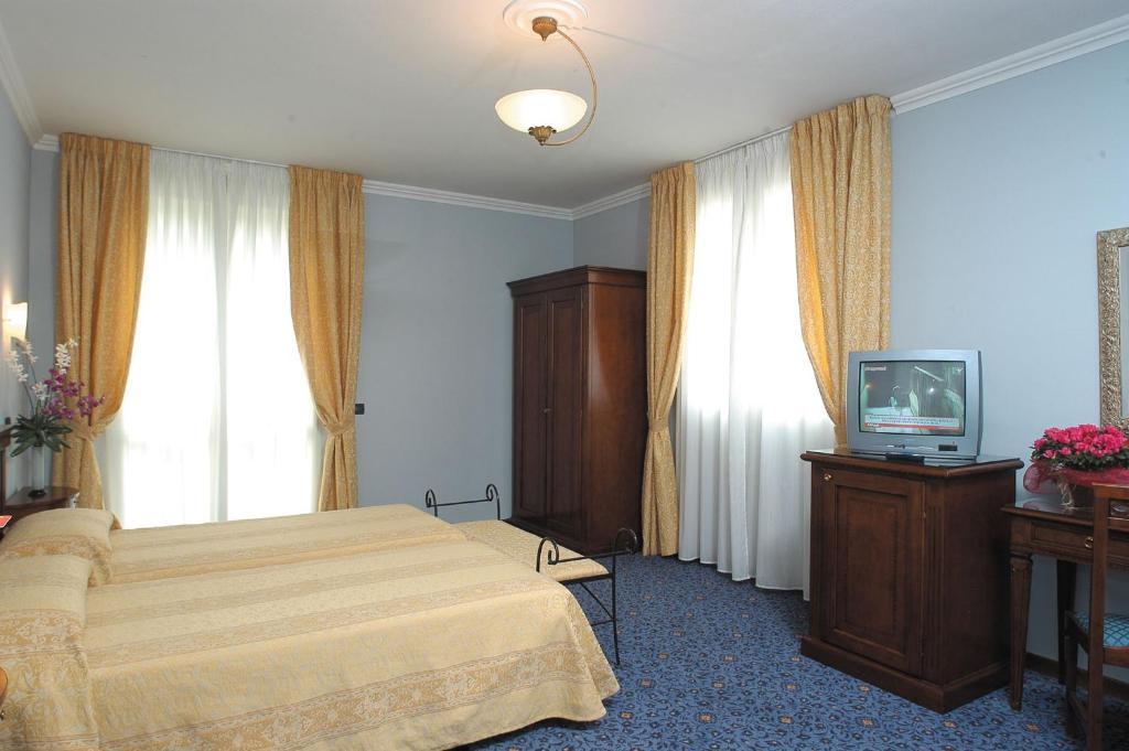 Hotel Castello Modena Værelse billede